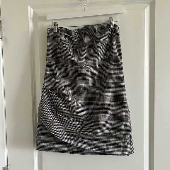 - HOUSE of Harlow Houndstooth Wool Blend Strapless Ruched Academia Sheath … - Picture 8 of 9